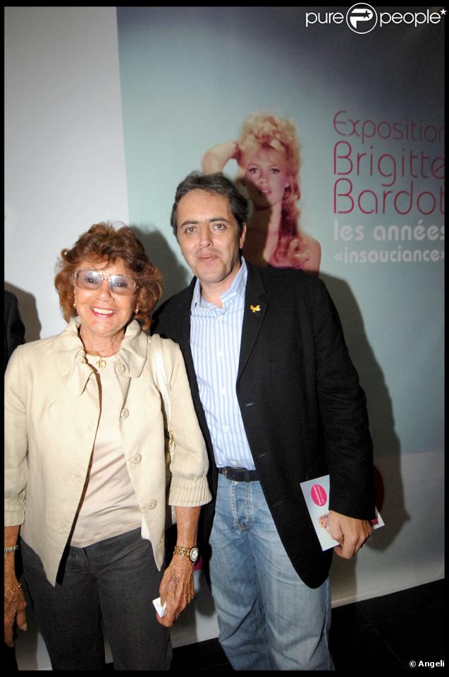 Francine Breaud et son fils Laurent Distel à l'exposition 