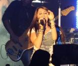 Miley Cyrus a annulé un concert mercredi soir pour cause de mal de gorge.