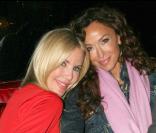 Sofia Milos et SON amie à Los Angeles le 2 octobre 2009