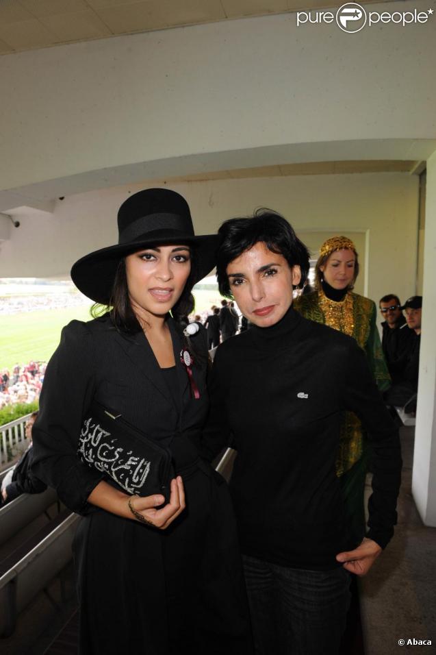 Yasmine Elmasri et Rachida Dati au Qatar Prix de l'Arc de triomphe, le 4 octobre 2009.