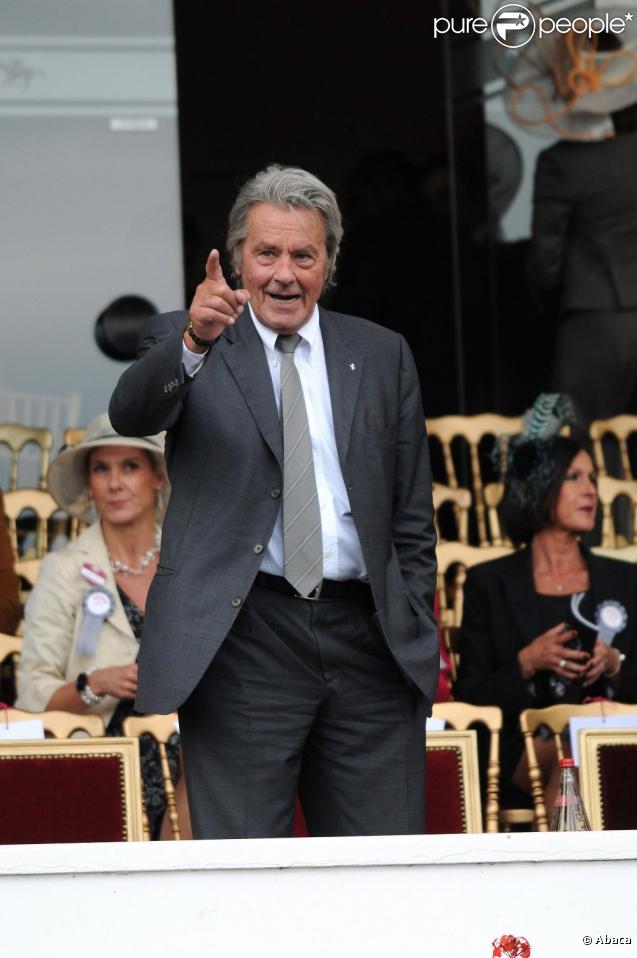 Alain Delon au Qatar Prix de l'Arc de triomphe. 04/10/09