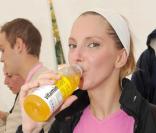 Frédérique Bel lors de la course Odyssea au profit de la lutte contre le cancer du sein sur l'esplanade du château de Vincennes le 4 octobre 2009