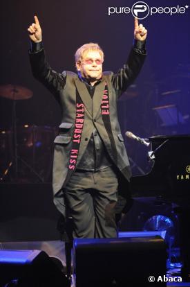 Elton John a donné un grand concert au Palais des Congrès de Paris. 02//10/09