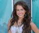 Elle n'a que 16 ans mais elle a déjà tout compris. La chanteuse et actrice Miley Cyrus est une jeune fille branchée, qui ne jure que par les shorts et les mini-jupes !