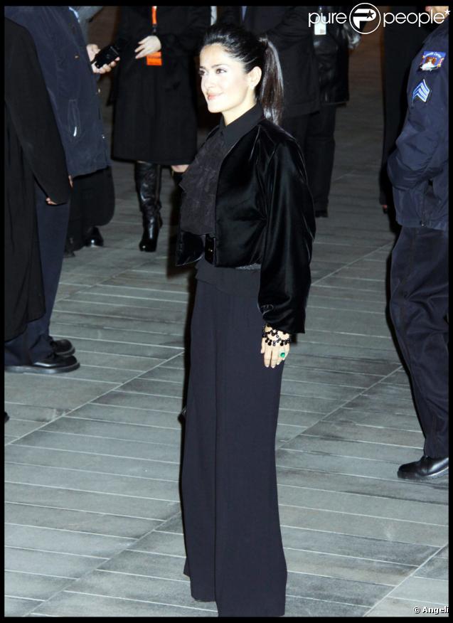 Salma Hayek accompagnée de son mari François-Henri Pinault lors de la cérémonie de clôture du festival du film international de New York le 11 octobre 2009