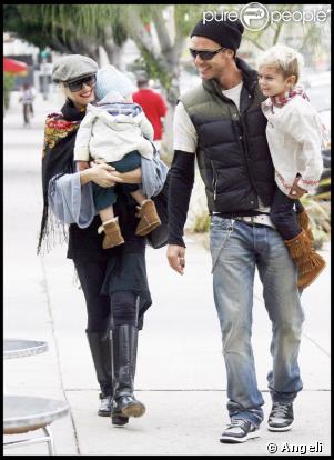 Gwen Stefani, son mari Gavin et ses fils à Hollywood le 11 octobre 2009