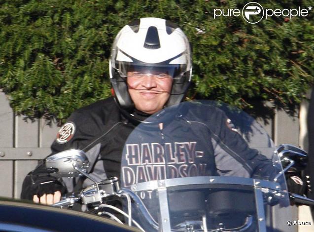 Le roi Abdullah II, époux de Rania de Jordanie, joue au biker avec ses amis, à Bordeaux, en France ! Vroum !