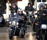 Le roi Abdullah II, époux de Rania de Jordanie, joue au biker avec ses amis, à Bordeaux, en France ! Vroum !