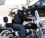 Le roi Abdullah II, époux de Rania de Jordanie, joue au biker avec ses amis, à Bordeaux, en France ! Vroum !