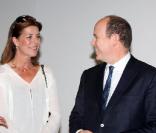 Caroline de Monaco, son frère le prince Albert II et l'artiste Su-Mei Tse, réunis pour le Palmarès 2009 de la Fondation Prince Pierre. 13/10/09