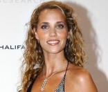 Elizabeth Berkley, bientôt à l'affiche de  Women in Trouble  !