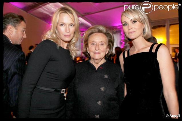 Estelle Lefébure, Bernadette Chirac et Laetitia Hallyday au dîner organisé par 