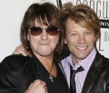 Jon Bon Jovi et Richie Sambora adressent un message de solidarité aux Iraniens