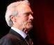 Première édition du Festival de cinéma de Lyon : le 17 octobre 2009, Clint Eastwood a reçu le premier Prix Lumière de l"histoire des mains de Bertrand Tavernier