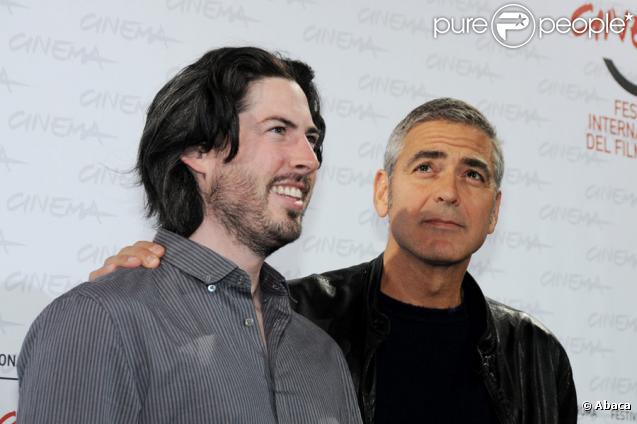 Jason Reitman et George Clooney lors du 4e Festival du film international de Rome le 17 octobre 2009 pour la présentation de Up in the Air : le traditionnel photocall 