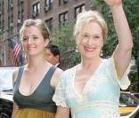  
Mamie Gummer et sa mère Meryl Streep en juin 2006 à New York 