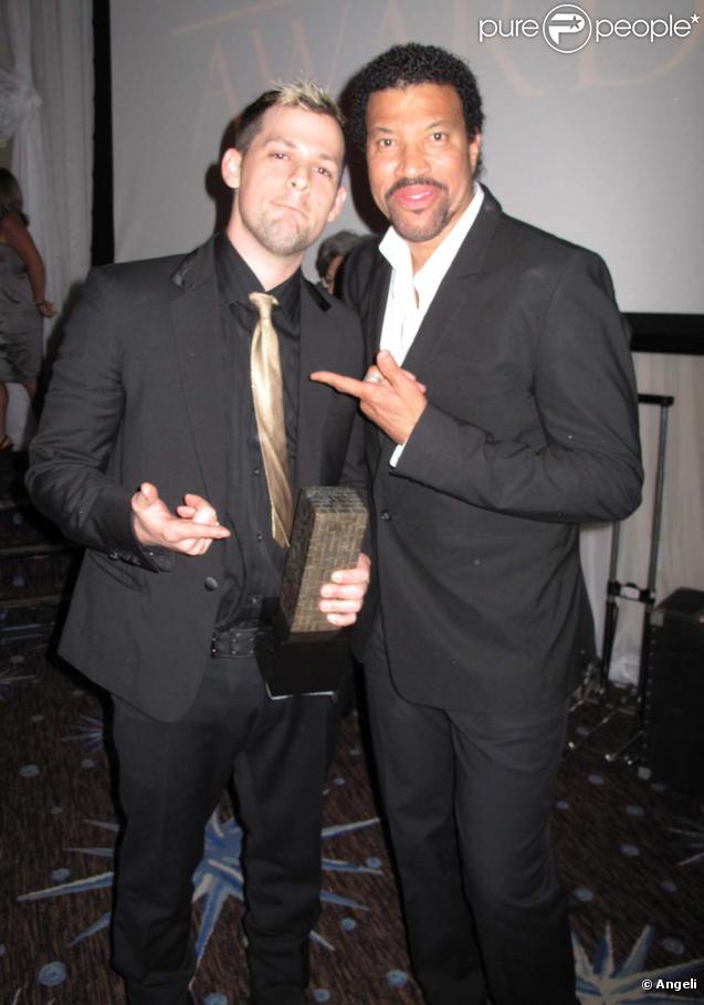 Joel Madden et Lionel Richie aux Noble Awards le 18 octobre 2009.