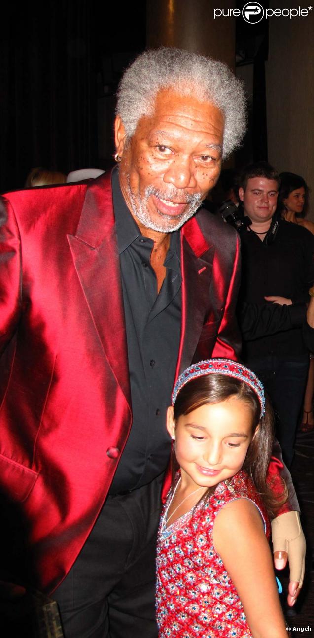 Morgan Freeman et Emily Bear aux Noble Awards le 18 octobre 2009.