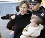 Jennifer Garner et ses filles à Boston (20 octobre 2009)