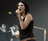 Laura Pausini, bien plus mince, en mars 2009 
