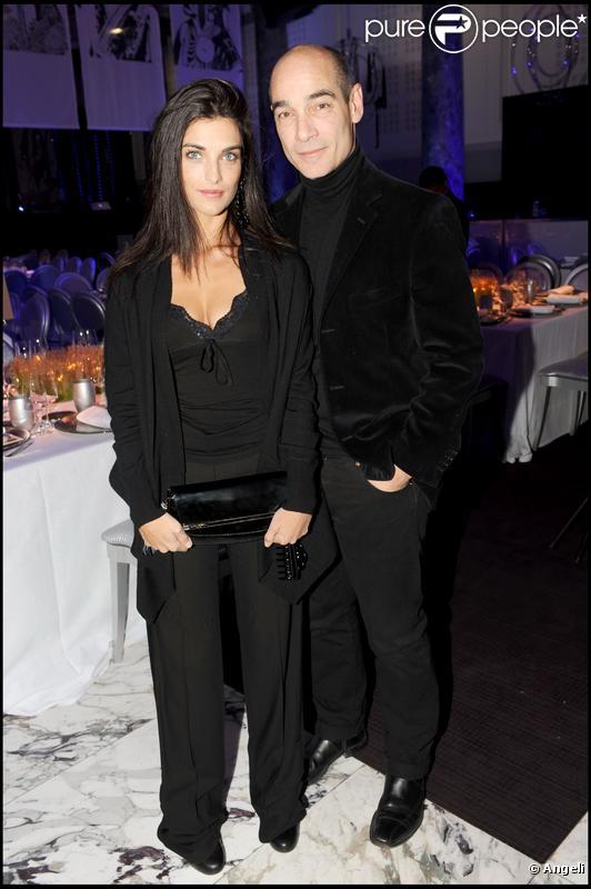 Pauline Delpech et Jean-Marc Barr lors du bal jaune organisé par la fondation Ricard à la Fiac à Paris le 23 octobre 2009