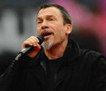 Florent Pagny a chanté avant le match Perpignan-Stade Français, au stade de France, le 24 octobre 2009.