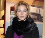 La belle Vahina Giocante, à l'occasion de la signature du livre de Dennis Hopper -  Photographs 1961/1967  - et de la présentation des chaussures customisées par la star, dans la boutique Hogan, à Paris, le 22 octobre 2009 !
