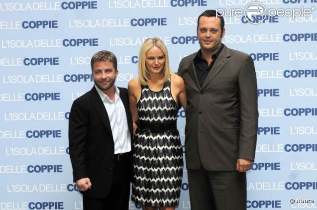 Le réalisateur Peter Billingsley, la ravissante Malin Akerman et le comédien Vince Vaughn, à l'occasion de la promotion de la comédie  Thérapie de Couples , à Rome, le 28 octobre 2009 !