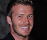  Avant de rencontrer sa Victoria, David Beckham n'accordait pas énormément d'importance à son aspect physique. Mais quand Posh Spice est dans la place, le tartre... s'efface ! Aujourd'hui le footballeur a l'un des sourires les plus craquants ! 