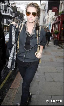 Ke$ha, un look atypique... et une personnalité artistique qui séduit les artistes en tout genre !