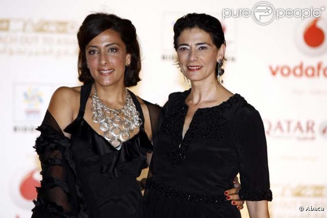    La réalisatrice Najwa Najja et son actrice Hiam Habbass à la soirée Rota, à doha au qatar, le 31 octobre 2009. 