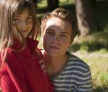 Nova-Louna Castano (Louise Fersac) et Roby Schinasi (Thomas Fersac) 