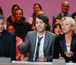 Ali Baddou, Yann Barthès et Ariane Massenet 