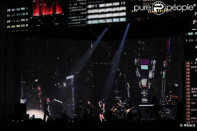 Jay-Z sur la scène des MTV EMA 2009, où il a interprêté son nouveau single,  Empire State of Mind , le 4 novembre 2009