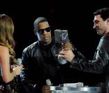Jay-Z sur la scène des MTV EMA 2009, où il a interprêté son nouveau single,  Empire State of Mind , le 4 novembre 2009