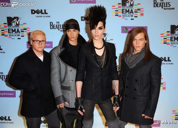 Les Tokio Hotel posent lors du photocall de la cérémonie des MTV EMA's 2009.