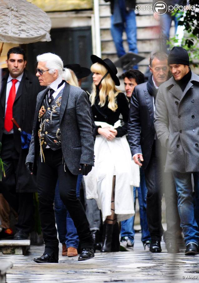 Claudia Schiffer en shooting à Buenos Aires en Argentine pour Chanel et le grand Karl Lagerfeld