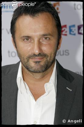Frédéric Lopez n'a pas eu froid aux yeux sur le plateau de Laurent Ruquier, attaquant frontalement Eric Zemmour.
