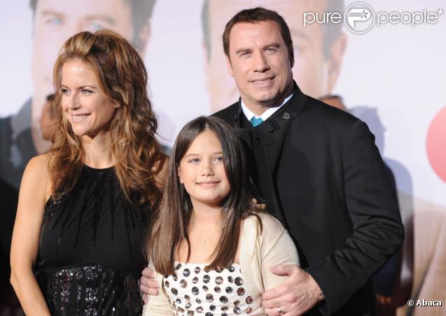Kelly Preston, John Travolta et leur fille Ella Bleu lors de la première du film Old Dogs (Papy-Sitter) à Hollywood le 9 novembre 2009
