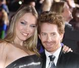 Seth Green et Clare Grant lors de la première du film Old Dogs (Papy-Sitter) à Hollywood le 9 novembre 2009