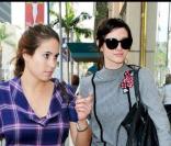 Ashlee Simspon se rend dans un centre médical à Beverly Hills le 11 novembre 2009