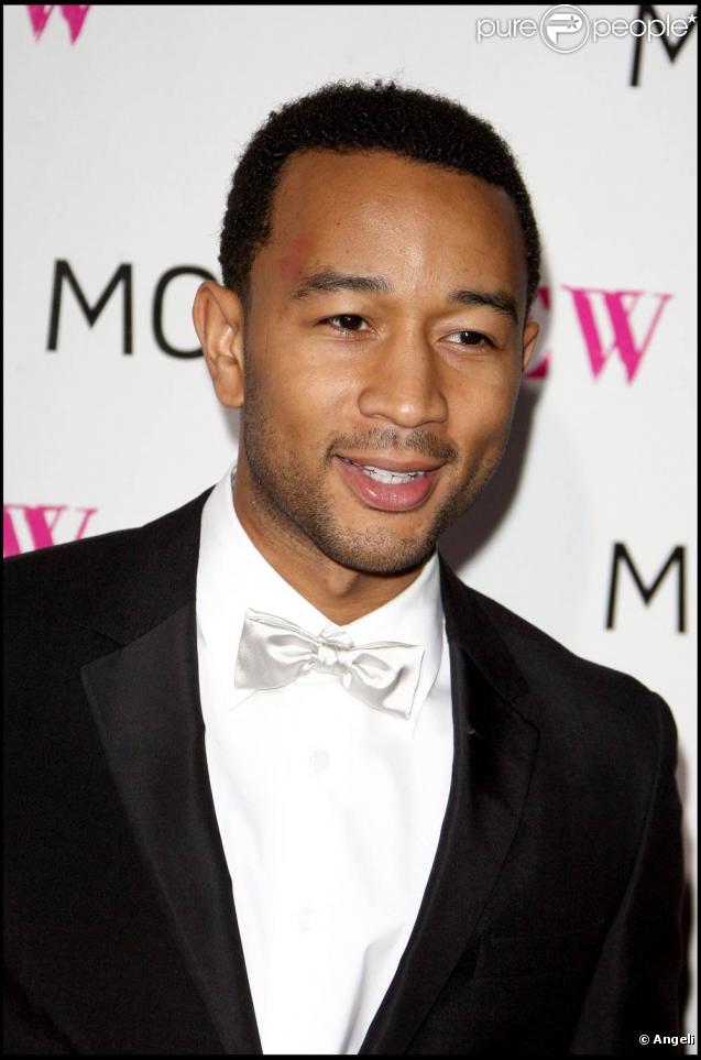 John Legend à l'occasion du 30e anniversaire du MOCA - le Musée d'Art Contemporain de Los Angeles -, en Californie, le 14 novembre 2009.