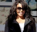 Janet Jackson a apprécié l'hommage que les danseurs lui ont rendu à los Angeles le 14/11/09