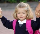 Leonor sur le chemin de l'école 