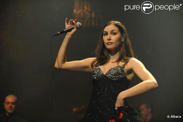 Olivia Ruiz, sur scène à Genève le 11 novembre 2009.