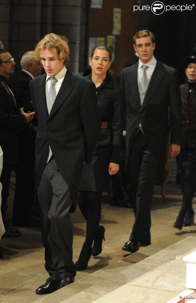 Andrea, Charlotte et Pierre Casiraghi lors de la célébration de la fête nationale de Monaco le 19 novembre 2009