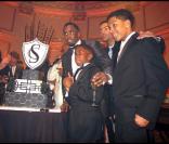 P. Diddy découvre sa monstrueuse pièce montrée, jeudi 19 novembre, au Plaza de New York City, pour son 40e anniversaire ! 