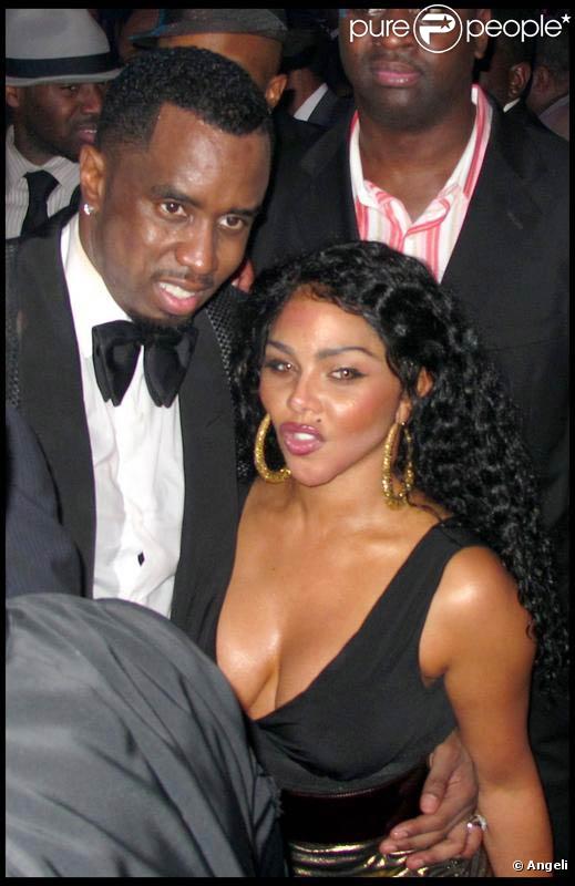 Lil'Kim et son producteur qui n'est autre que... P. Diddy s'éclatent, jeudi 19 novembre, au Plaza de New York City, pour le 40e anniversaire de ce dernier !