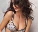 La belle Catrinel Menghia pour Lise Charmel.