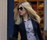 Sienna Miller fait du shopping à New York, seule. 03/12/09